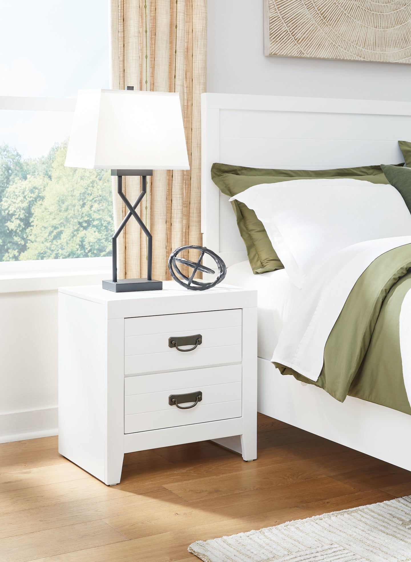 Binterglen Twin Panel Bed with Mirrored Dresser, Chest and 2 Nightstands